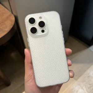Futrola ULTRA THIN CARBON za iPhone 16e bela